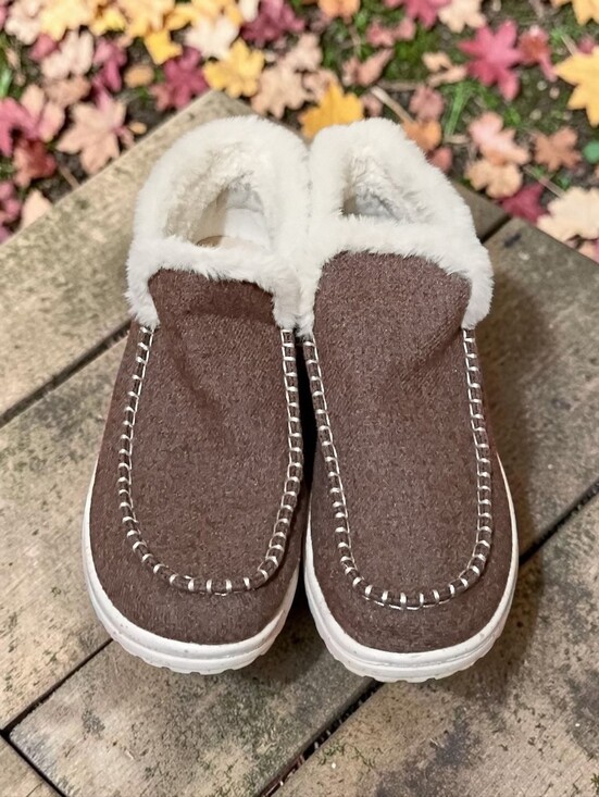 Hey Dude Shoes - NWOT Hey Dude Denny Wool Faux Shearling Booties. Color Walnut  Size 7
